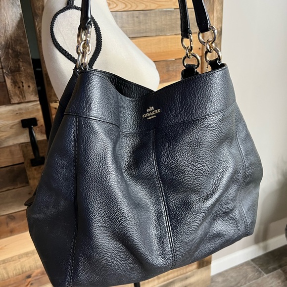 Coach Black Leather Shoulder Bag w/ Gold Detail. Excellent condition. - Picture 7 of 10